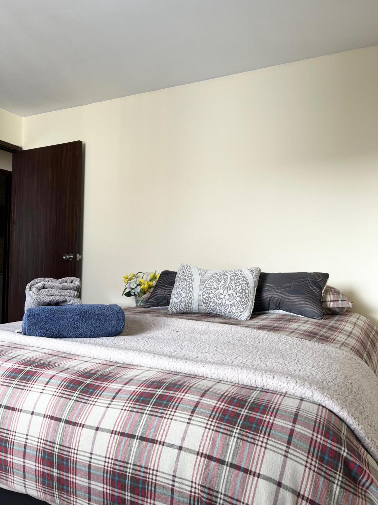 Departamento Acogedor En La Mejor Zona De La Paz Apartment Ngoại thất bức ảnh